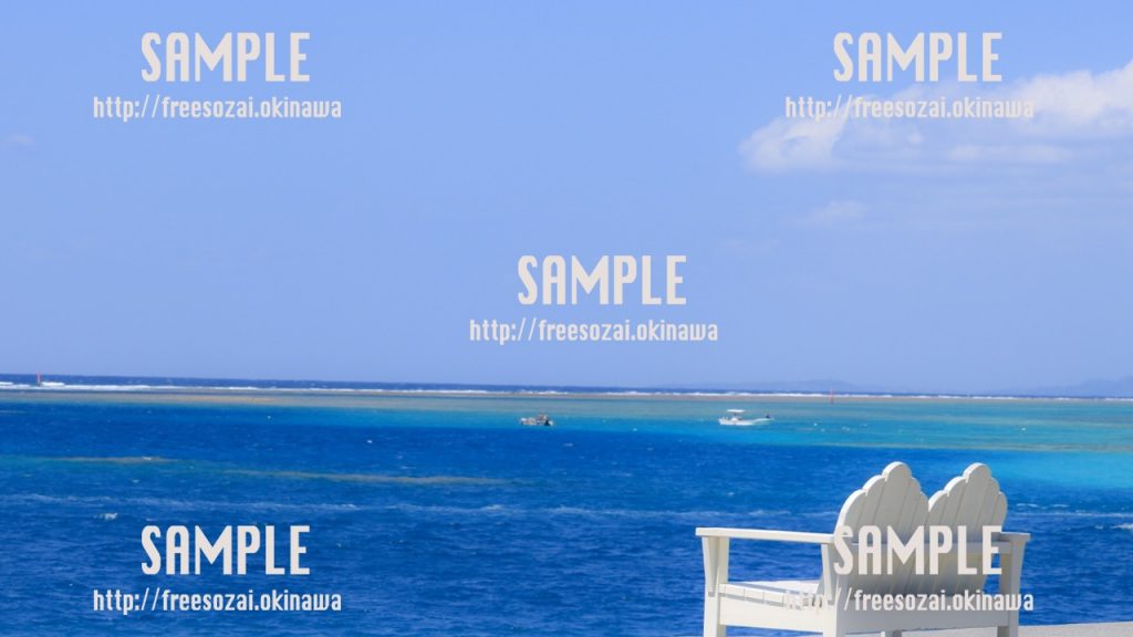 【沖縄】海と白い椅子